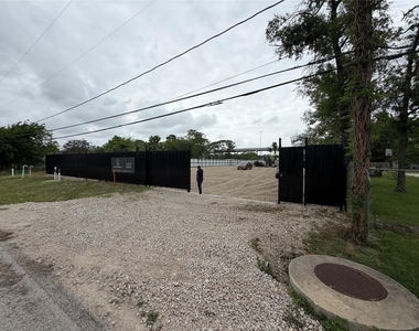 14741 Waldine Street - Photo Thumbnail 4