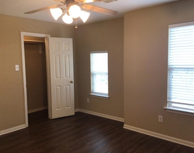 1022 Yorkshire Hollow - Photo Thumbnail 21