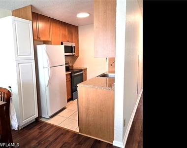 4615 Bayshore Drive - Photo Thumbnail 3
