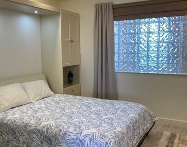 580 El Camino Real - Photo Thumbnail 4