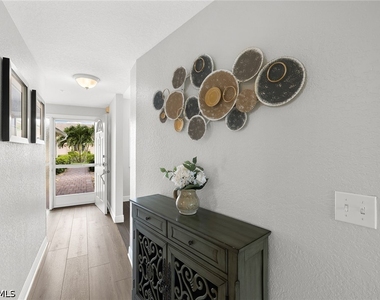 9022 Michael Circle - Photo Thumbnail 14