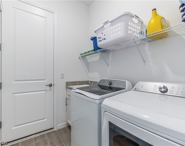 15907 Sugar Hill Drive - Photo Thumbnail 7