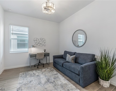 15907 Sugar Hill Drive - Photo Thumbnail 6