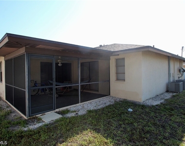 3808 Se 11th Avenue - Photo Thumbnail 4