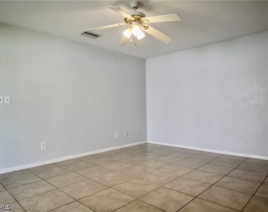 3808 Se 11th Avenue - Photo Thumbnail 13