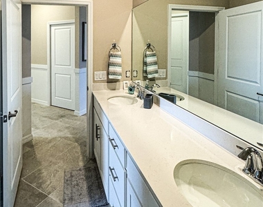 5651 Double Eagle Circle - Photo Thumbnail 15