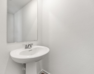 17331 Glacier Forest Lane - Photo Thumbnail 20