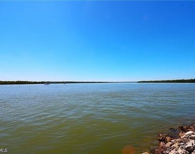 611 Palm Avenue - Photo Thumbnail 24