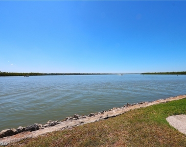 611 Palm Avenue - Photo Thumbnail 22