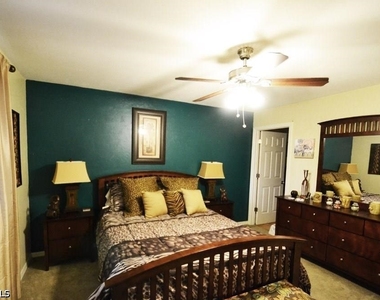 27750 Hacienda East Boulevard - Photo Thumbnail 10