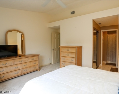 1044 Woodshire Lane - Photo Thumbnail 17