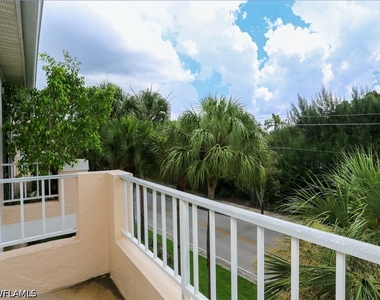 1044 Woodshire Lane - Photo Thumbnail 30