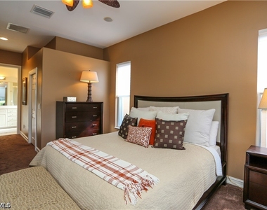 6769 Bent Grass Drive - Photo Thumbnail 10