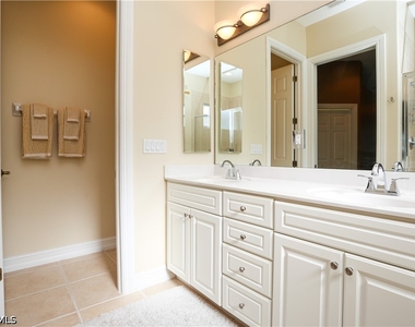6769 Bent Grass Drive - Photo Thumbnail 13