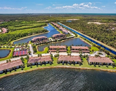 9528 Avellino Way - Photo Thumbnail 33