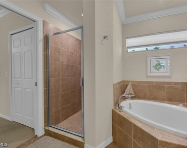 9528 Avellino Way - Photo Thumbnail 19