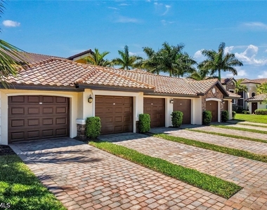 9528 Avellino Way - Photo Thumbnail 30