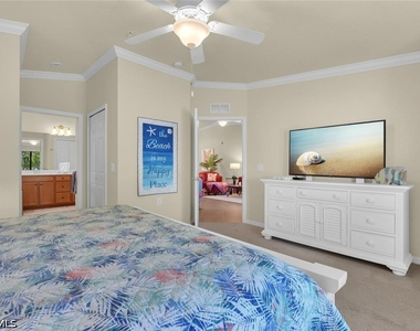 9528 Avellino Way - Photo Thumbnail 17