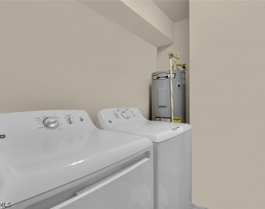 9528 Avellino Way - Photo Thumbnail 23