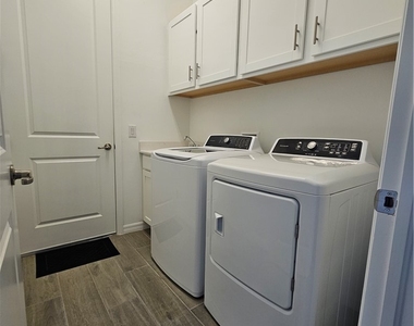 5897 Sunningdale Street - Photo Thumbnail 25