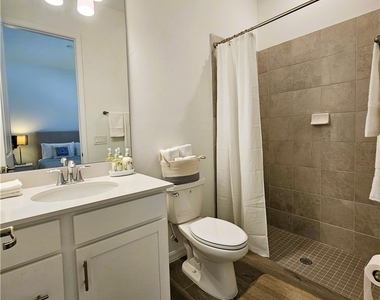 5897 Sunningdale Street - Photo Thumbnail 15