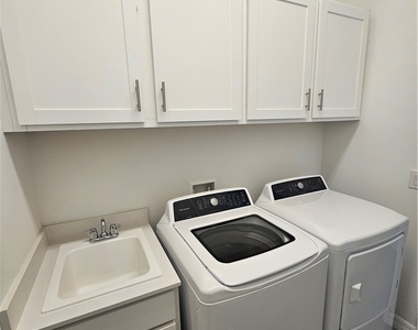 5897 Sunningdale Street - Photo Thumbnail 28