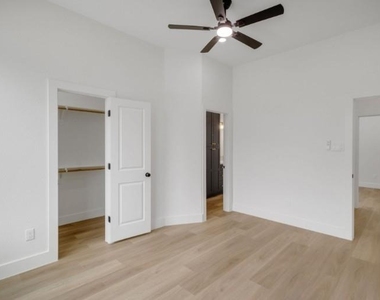 7956 Bonaire Street - Photo Thumbnail 11