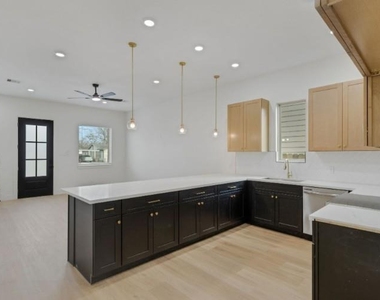 7956 Bonaire Street - Photo Thumbnail 7