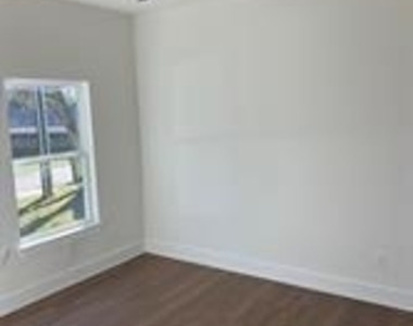 505 Kosler Lane Cir - Photo Thumbnail 11