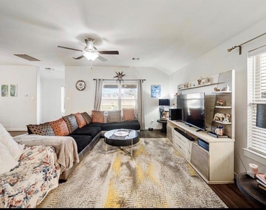 15419 Royce Holly Drive - Photo Thumbnail 11