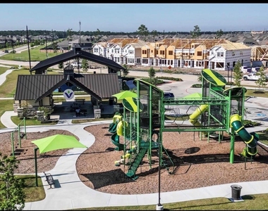15419 Royce Holly Drive - Photo Thumbnail 27