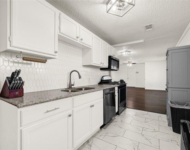 2126 Hillshire Drive - Photo Thumbnail 7