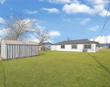 2126 Hillshire Drive - Photo Thumbnail 3