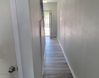 7124 Avenue F - Photo Thumbnail 7