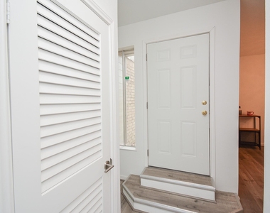 666 N Eldridge Parkway - Photo Thumbnail 2