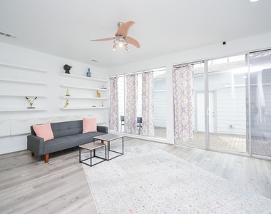 666 N Eldridge Parkway - Photo Thumbnail 4