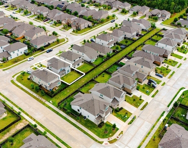 2835 August Mist Lane - Photo Thumbnail 27