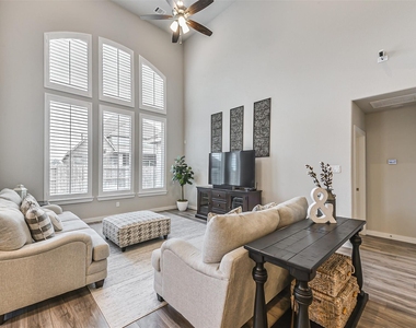 18407 Kilbowie Place - Photo Thumbnail 4