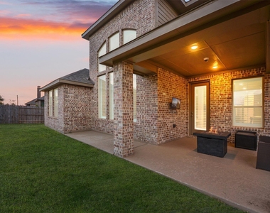 18407 Kilbowie Place - Photo Thumbnail 38