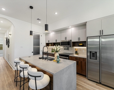 8324 Williamsdell Street - Photo Thumbnail 2