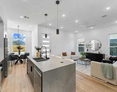 8324 Williamsdell Street - Photo Thumbnail 10