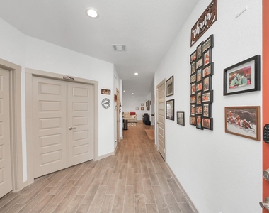 13521 Bonita Island Way - Photo Thumbnail 17