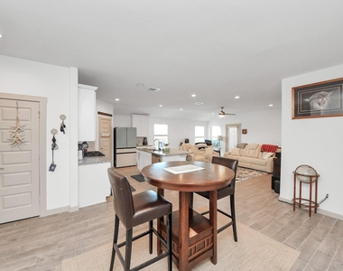 13521 Bonita Island Way - Photo Thumbnail 10