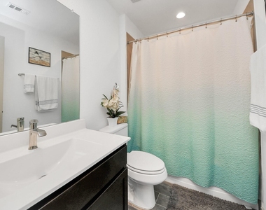13521 Bonita Island Way - Photo Thumbnail 13