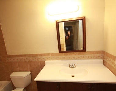 5302 Town Park Boulevard - Photo Thumbnail 12