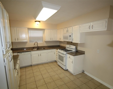 5302 Town Park Boulevard - Photo Thumbnail 29