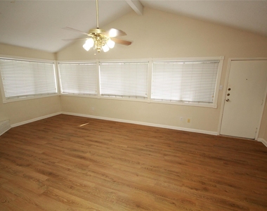 5302 Town Park Boulevard - Photo Thumbnail 15