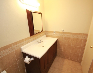 5302 Town Park Boulevard - Photo Thumbnail 13