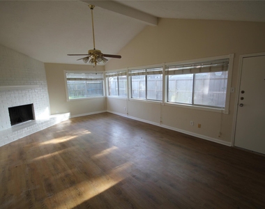 5302 Town Park Boulevard - Photo Thumbnail 28