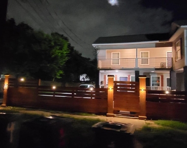 7124 Avenue F - Photo Thumbnail 15
